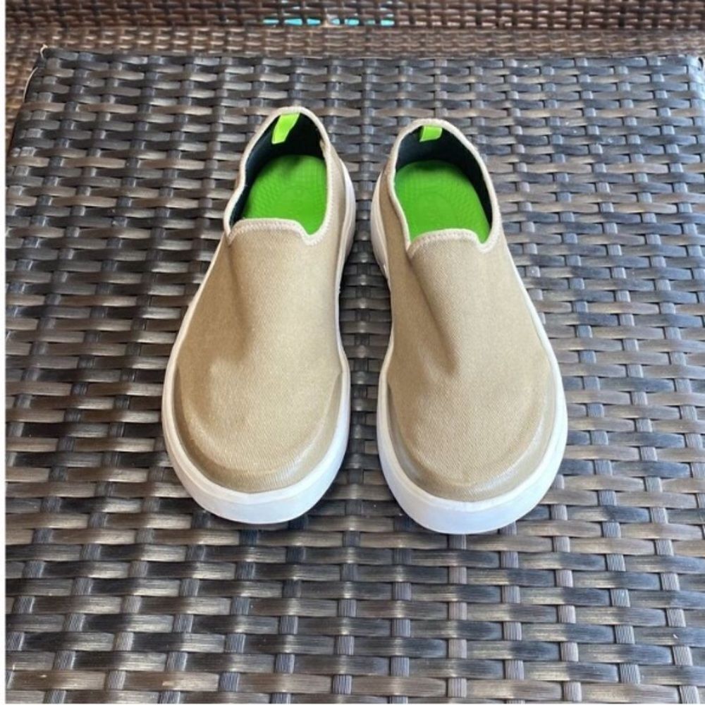 Oofos sneakers womens size 7